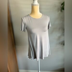 NEW Eileen Fisher Women’s Light Gray Short Cap Sleeve Tee Sz XXS